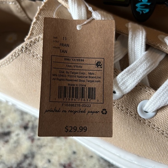 NEW With tags size 11 Mad Love tan sneakers - Picture 4 of 8